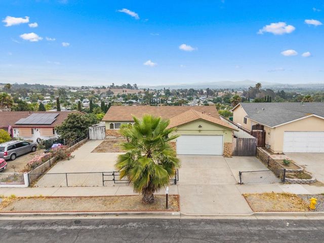 656 Flora Dr, Oceanside, CA 92057