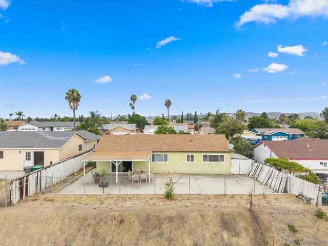 656 Flora Dr, Oceanside, CA 92057
