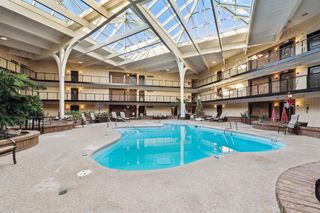 6100 W Stonehedge DRIVE #Unit 306, Greenfield, WI 53220