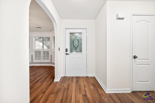 102 Applegate Court, Bonaire, GA 31005
