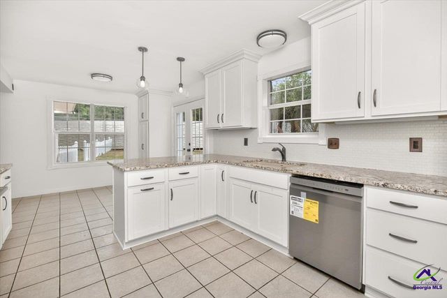 102 Applegate Court, Bonaire, GA 31005