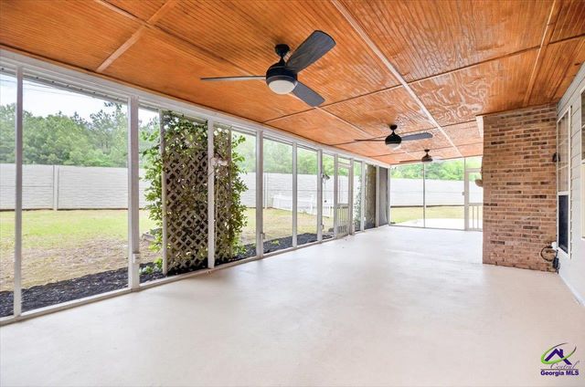 102 Applegate Court, Bonaire, GA 31005