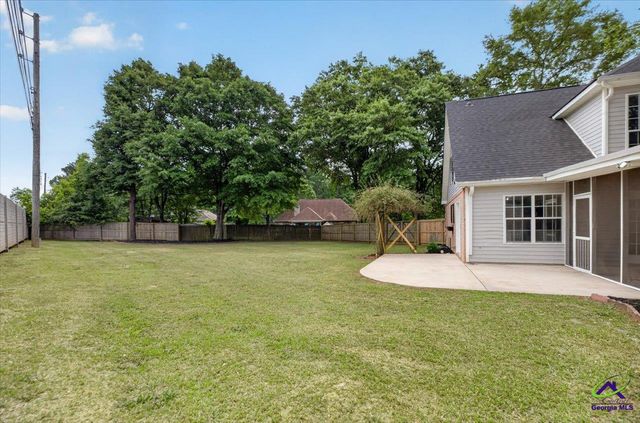 102 Applegate Court, Bonaire, GA 31005