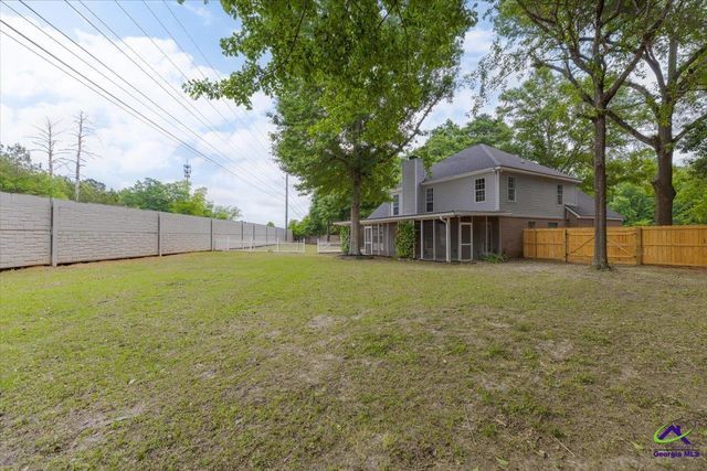 102 Applegate Court, Bonaire, GA 31005