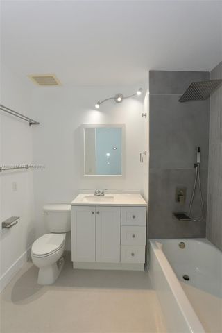 2200 NE 4th Ave 706, Miami, FL 33137