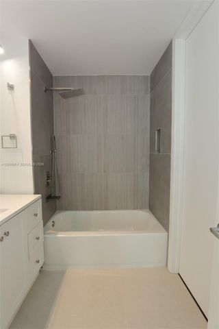 2200 NE 4th Ave 706, Miami, FL 33137