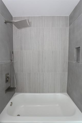 2200 NE 4th Ave 706, Miami, FL 33137