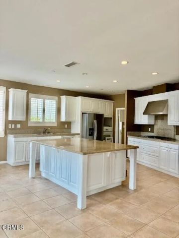 1314 Twin Tides Place, Oxnard, CA 93035