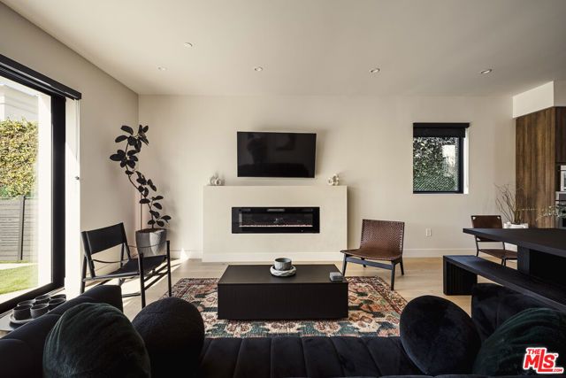 2749 Tilden Avenue, Los Angeles, CA 90064