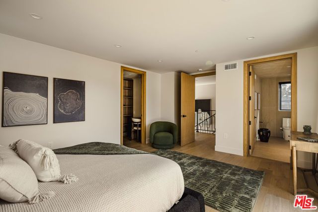 2749 Tilden Avenue, Los Angeles, CA 90064