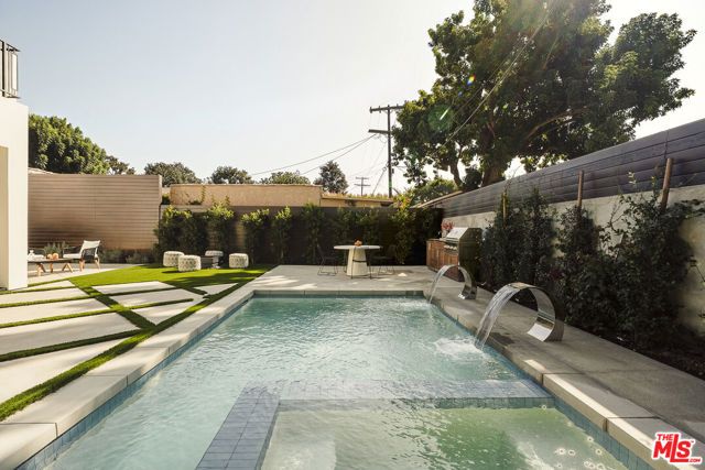 2749 Tilden Avenue, Los Angeles, CA 90064