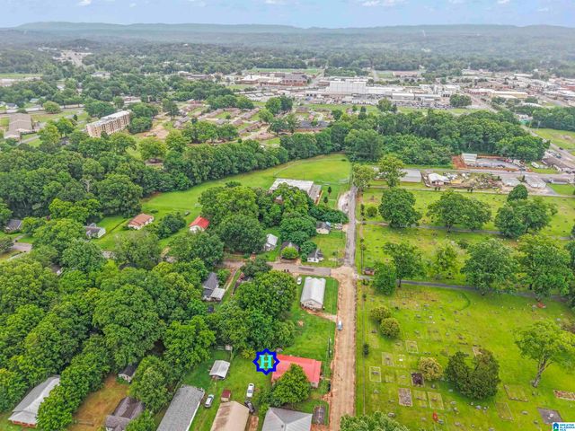 606 W PINE STREET, Sylacauga, AL 35150