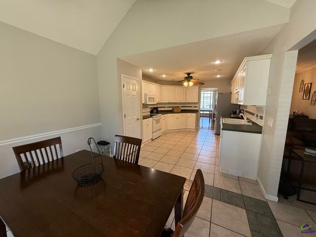 409 Tucker Place, Warner Robins, GA 31088