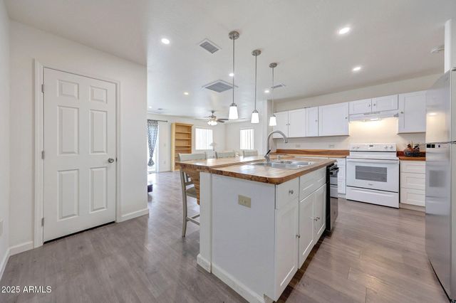 2130 W Sherman Street, Phoenix, AZ 85009