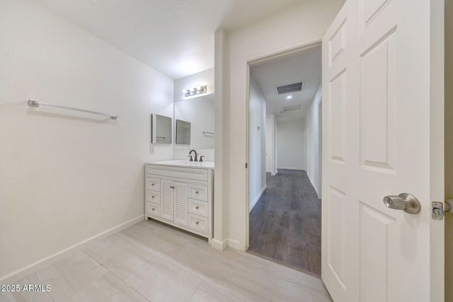 2130 W Sherman Street, Phoenix, AZ 85009