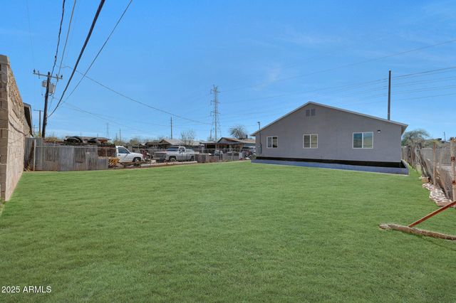 2130 W Sherman Street, Phoenix, AZ 85009