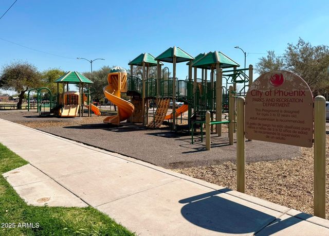 2130 W Sherman Street, Phoenix, AZ 85009