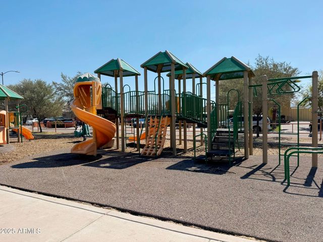 2130 W Sherman Street, Phoenix, AZ 85009