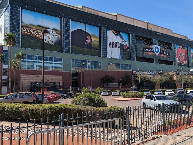 2130 W Sherman Street, Phoenix, AZ 85009