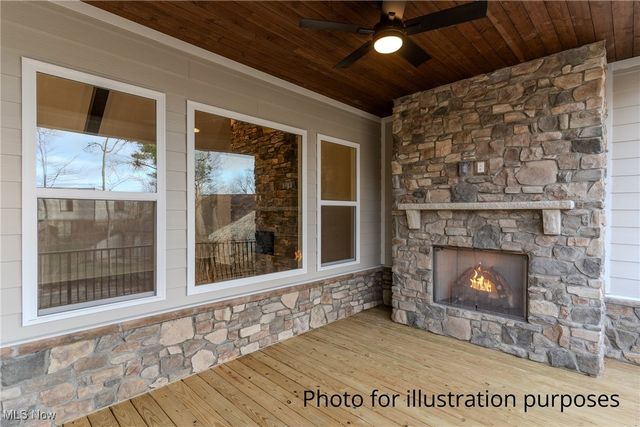 3105 WOODSTONE LANE, Avon, OH 44011