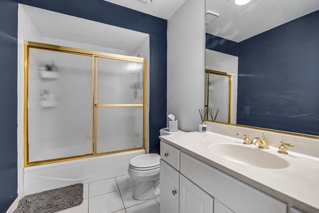 6936 Lexington Court, Tinley Park, IL 60477