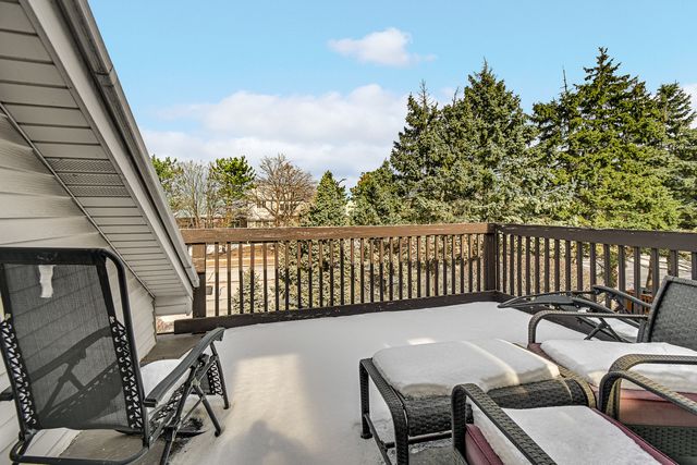 6936 Lexington Court, Tinley Park, IL 60477