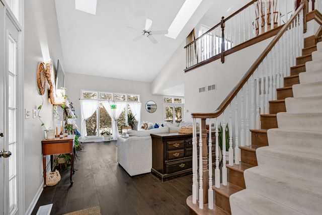 6936 Lexington Court, Tinley Park, IL 60477