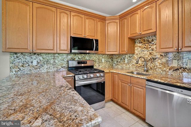 23 KYLE WAY, Ewing, NJ 08628