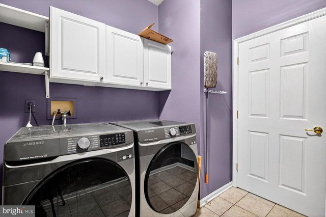 23 KYLE WAY, Ewing, NJ 08628