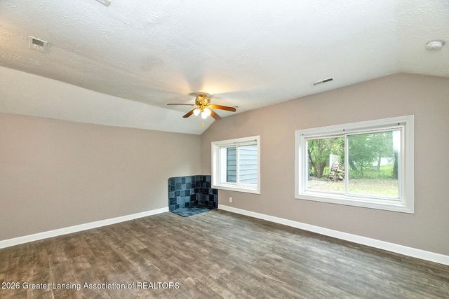 2275 E Lake Lansing Road, East Lansing, MI 48823