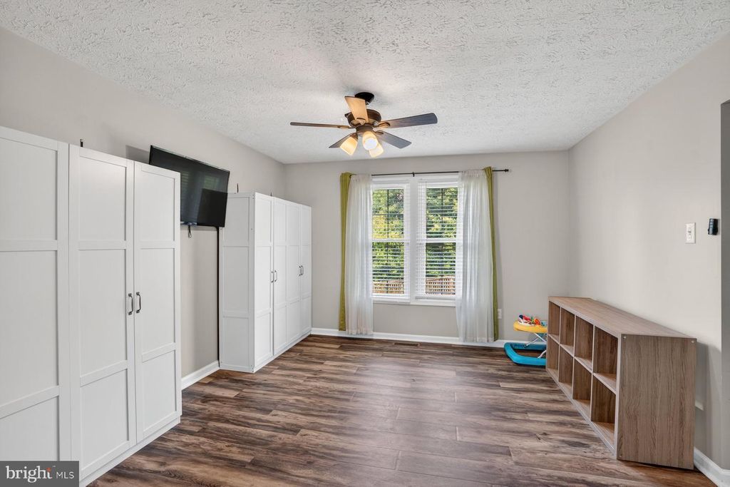 Image 18 of property listing at 9 LANCASHIRE CT, Owings Mills, MD 21117