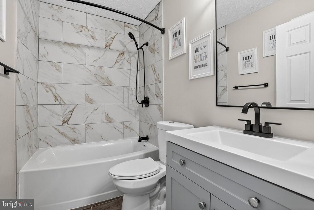Image 36 of property listing at 9 LANCASHIRE CT, Owings Mills, MD 21117