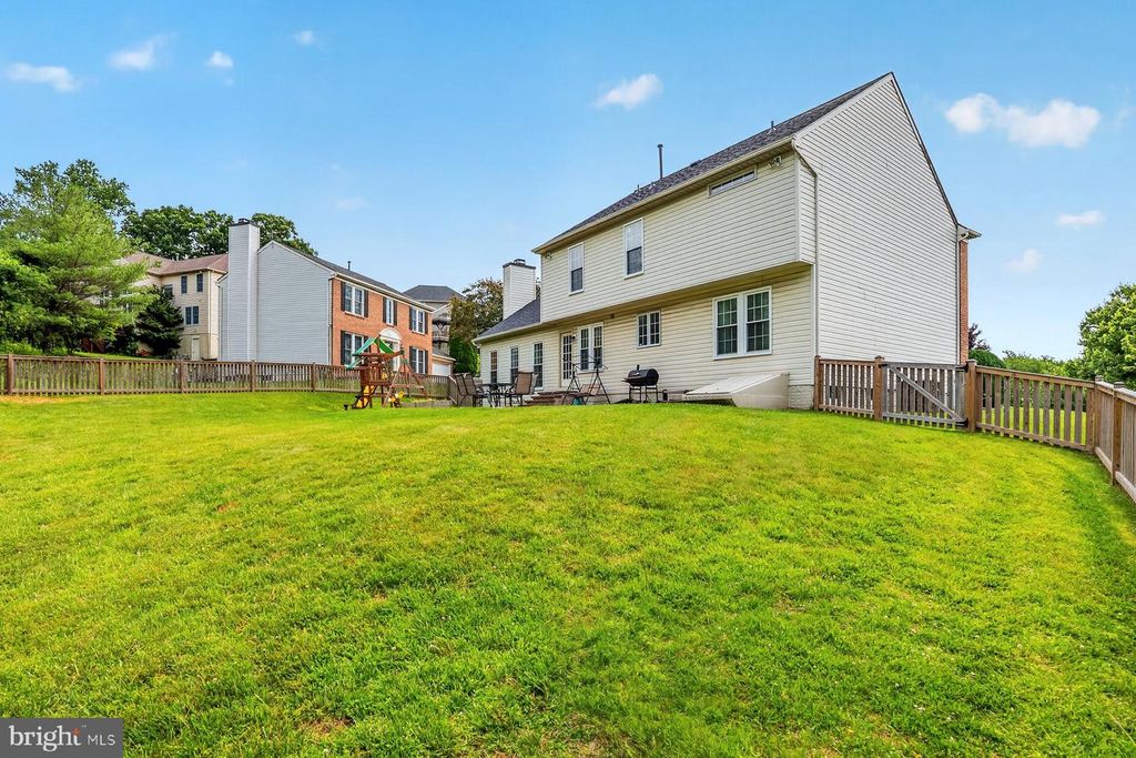 Image 39 of property listing at 9 LANCASHIRE CT, Owings Mills, MD 21117
