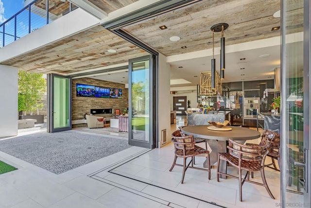 969 Adella Ave, Coronado, CA 92118