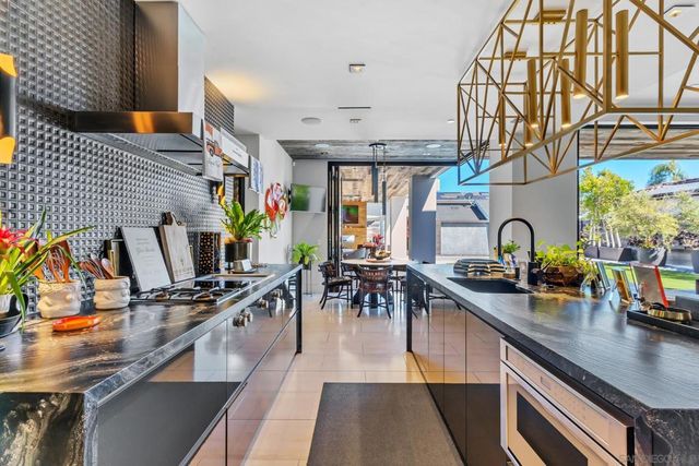 969 Adella Ave, Coronado, CA 92118