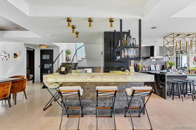 969 Adella Ave, Coronado, CA 92118