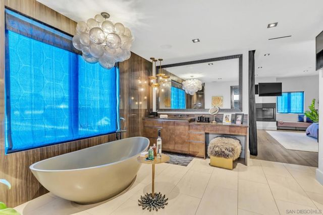 969 Adella Ave, Coronado, CA 92118