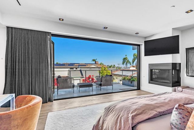 969 Adella Ave, Coronado, CA 92118