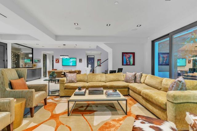 969 Adella Ave, Coronado, CA 92118