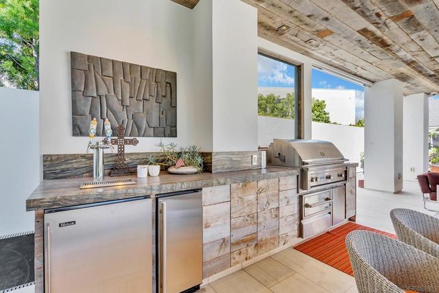 969 Adella Ave, Coronado, CA 92118