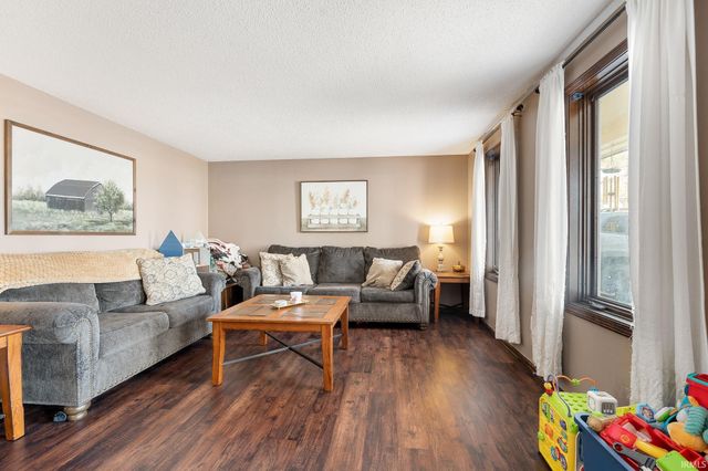 5107 County Road 19, Garrett, IN 46738