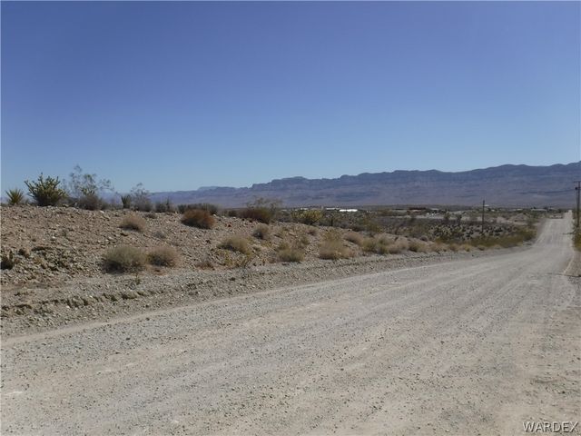 1441 W Echo Drive, Meadview, AZ 86444