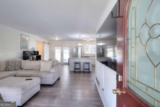 2725 Shoreland Drive SW, Atlanta, GA 30331