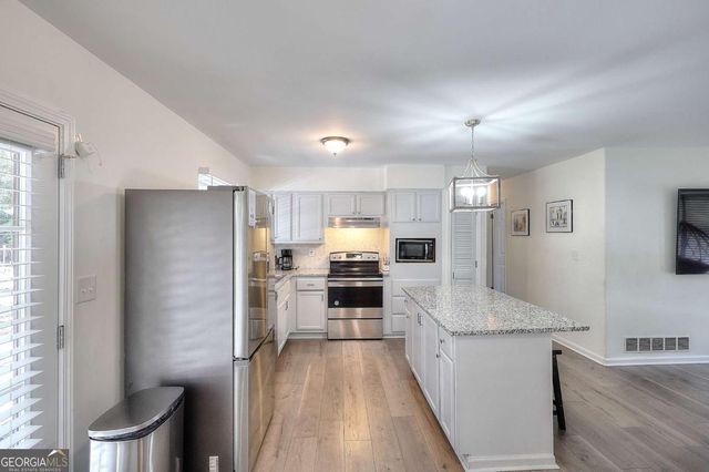 2725 Shoreland Drive SW, Atlanta, GA 30331