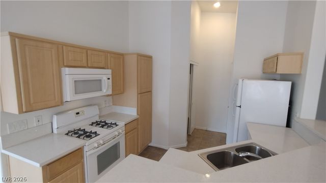 6061 Turning Spoke Trail 101, Henderson, NV 89011