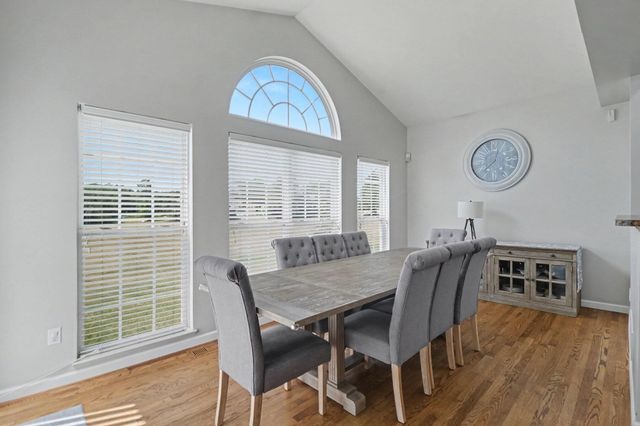 26123 Cornell Drive, South Lyon, MI 48178
