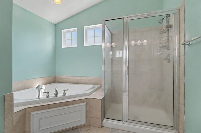 26123 Cornell Drive, South Lyon, MI 48178