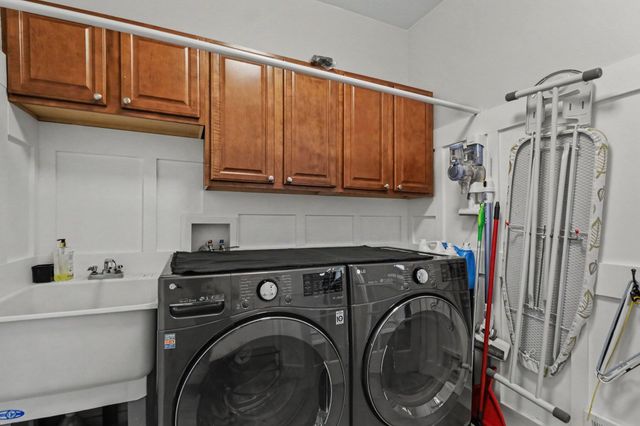 26123 Cornell Drive, South Lyon, MI 48178