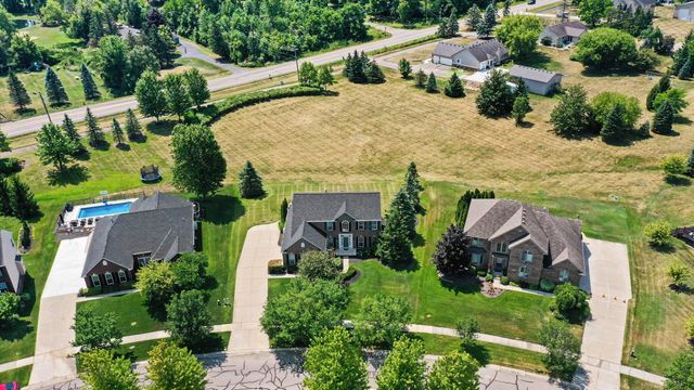26123 Cornell Drive, South Lyon, MI 48178