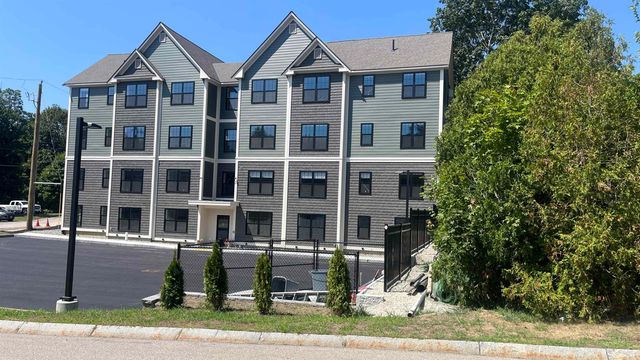 725 Central Ave Unit 302, Dover, NH 03820